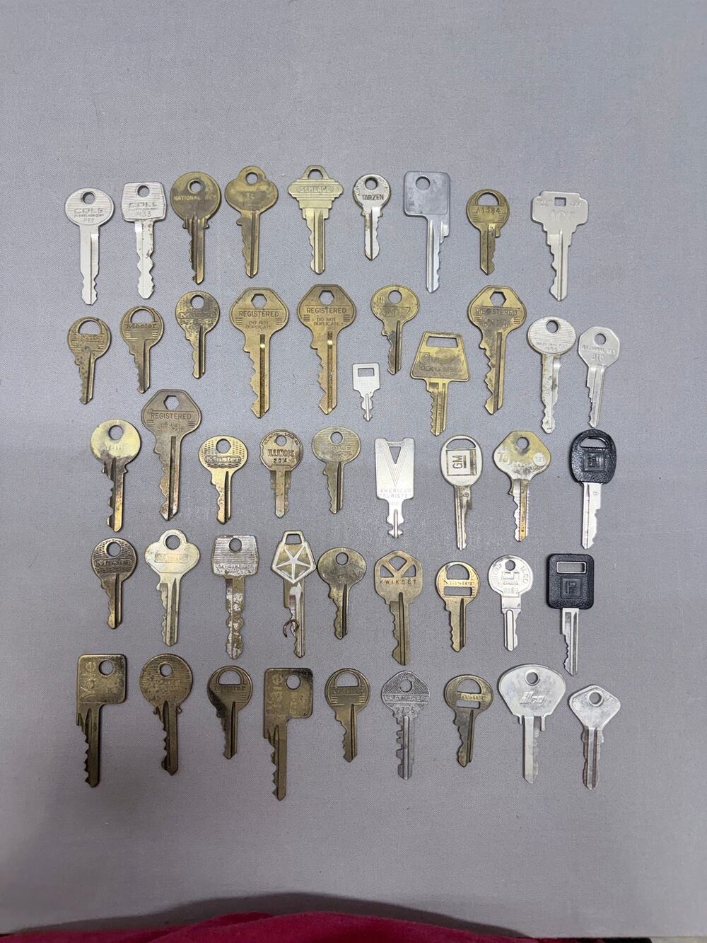 Vintage Key Lot 45pc GM Chrysler Automotive Master Yale Cole Craft Steampunk